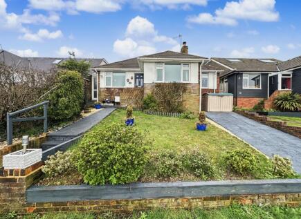 Tumulus Road, Saltdean, BN2 8FR