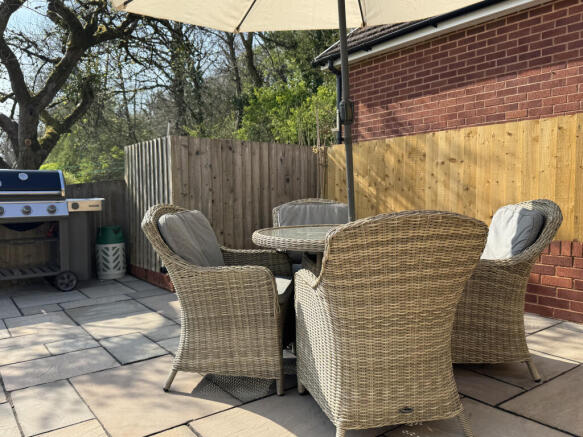 Patio/BBQ Area