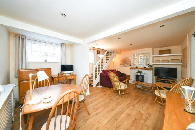 Sitting/Dining Room