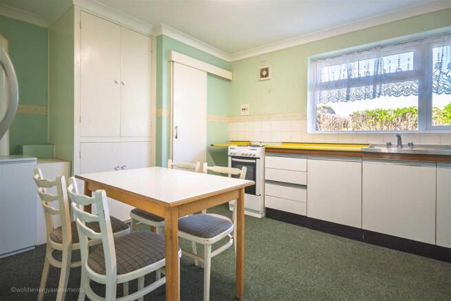 2 bed Detached Bungalow for sale Image 6