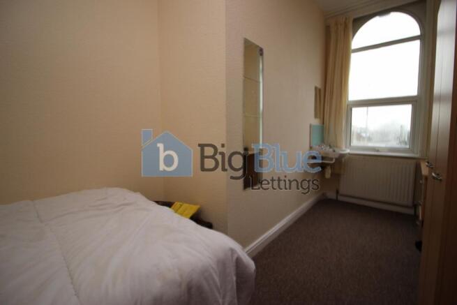 7 bed Terraced to rent Image 5