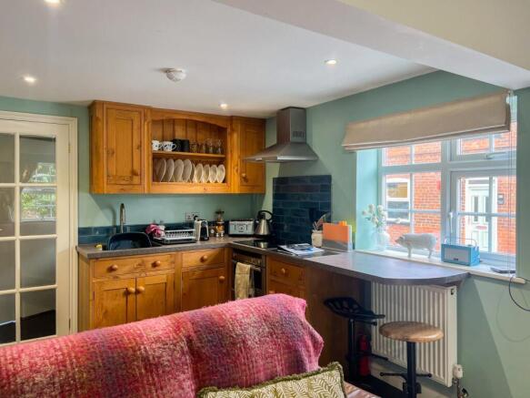 2 bed Semi-Detached for sale Image 9