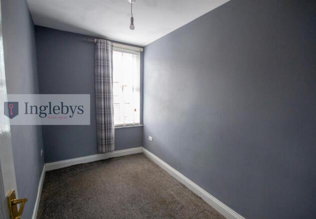 3 bed Terraced for sale Image 12