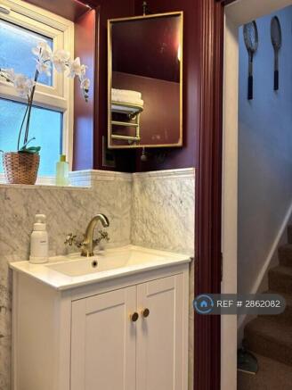 Shower Room/ Marble/ Underfloor Heating