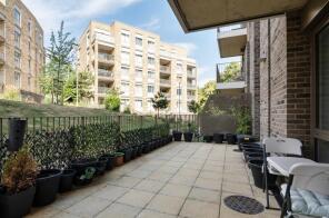Flat 9, Dodson House, Medawar Drive, Mill Hill, London NW7 1WG