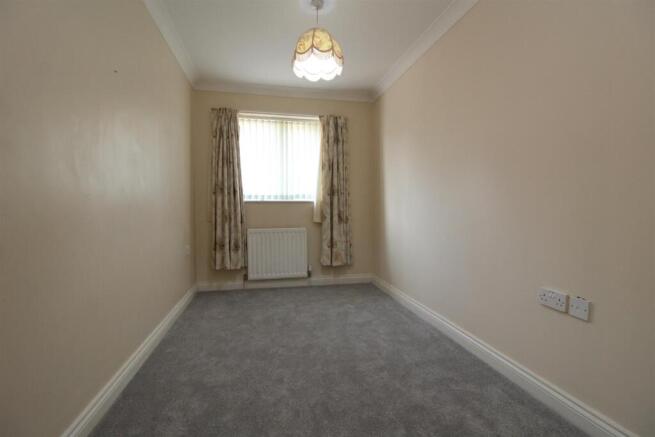 Bedroom 2.JPG