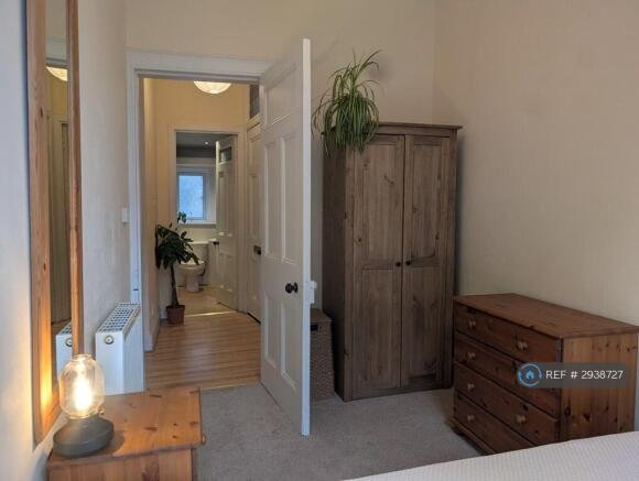 Bedroom: Rustic Style Wardrobe