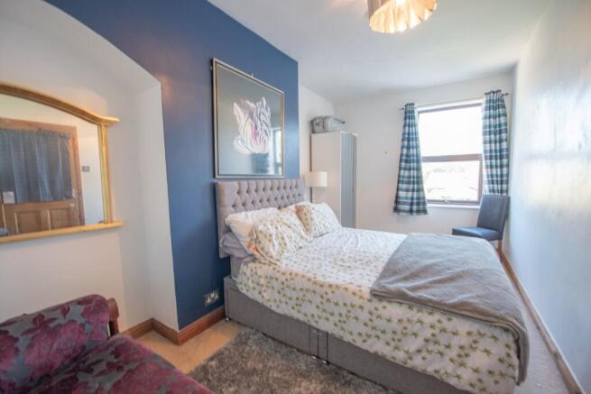 4 bed Terraced for sale Image 10