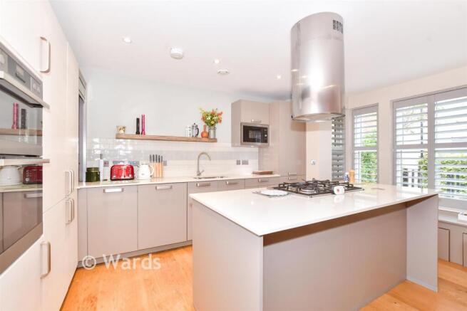Shoesmith Lane, Kings Hill, West Malling, Kent photo 4