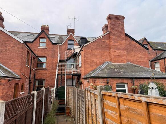 WhatsApp Image 2025-11-06 at 09.54.40_d3c1aff3.jpg