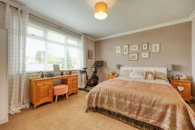 7_ADAMSLIE_CRESCENT_KIRKINTILLOCH_020.JPEG