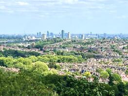 Flat 7, The Penthouse, Muswell Hill, Hornsey, London N10 3PJ