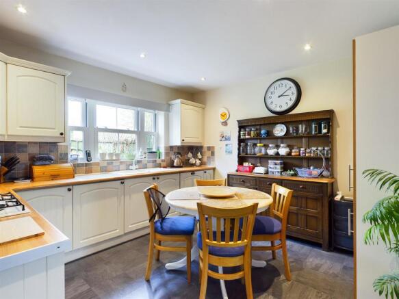 Dining Kitchen.jpg