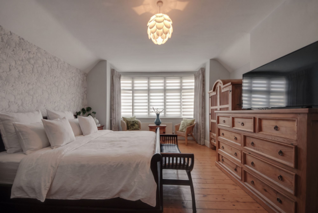 Main bedroom