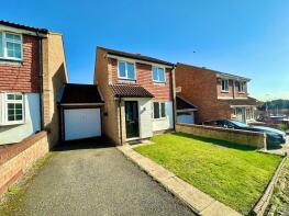 7, Troopers Drive, Romford RM3 9DE