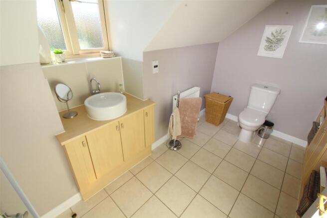31 en=suite.JPG