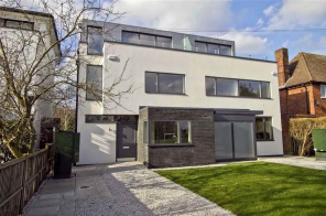 103, Park Avenue, Ruislip HA4 7UL
