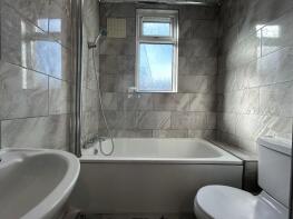 38, Luxor View, Harehills, Leeds LS8 5JT