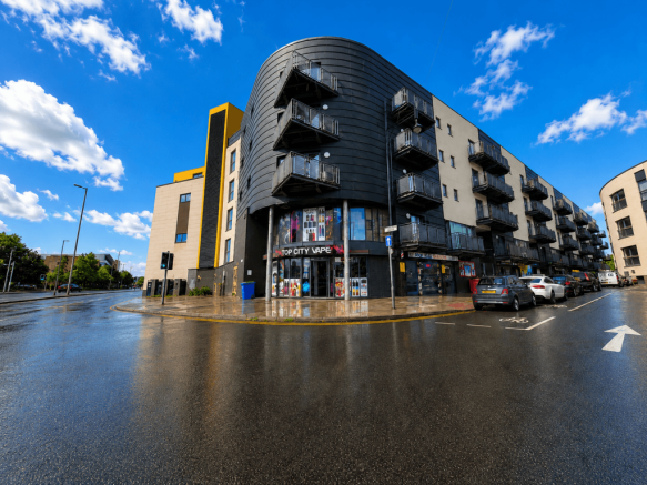 2 bed TOP FLOOR apartment for sale Greenheys Lane