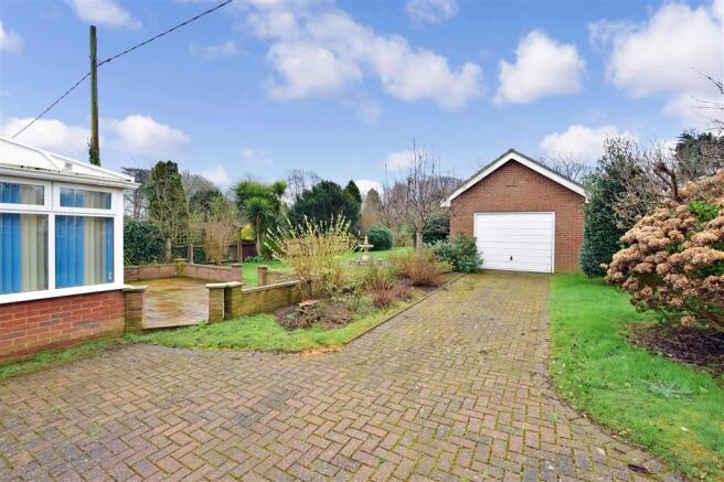 Driveway/Parking