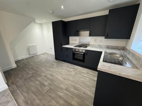 2 bed House to rent Image 9