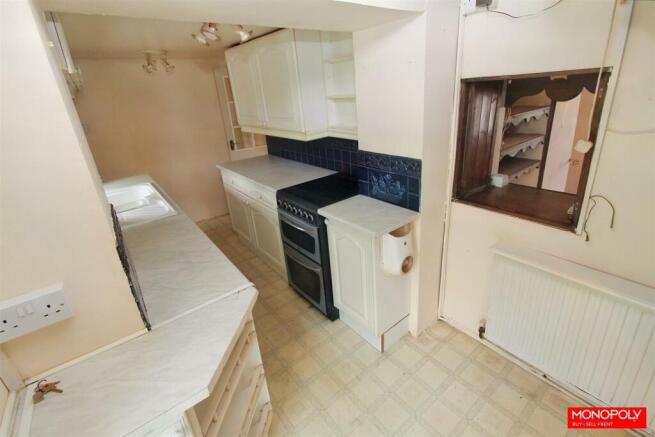 Kitchen...jpg