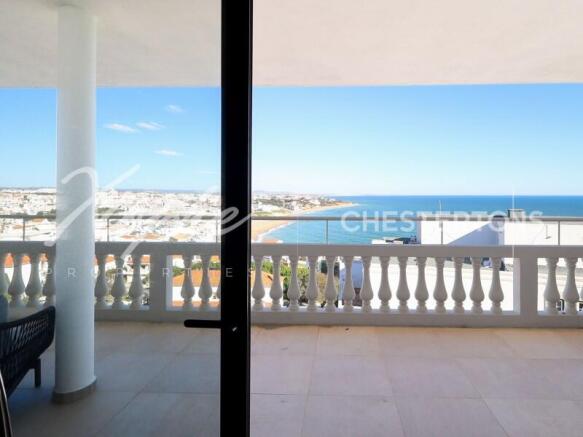 Sea View 4 Bed Penthouse For Sale In Albufeira (17)