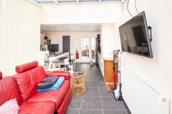 3 bed Detached for sale Image 11