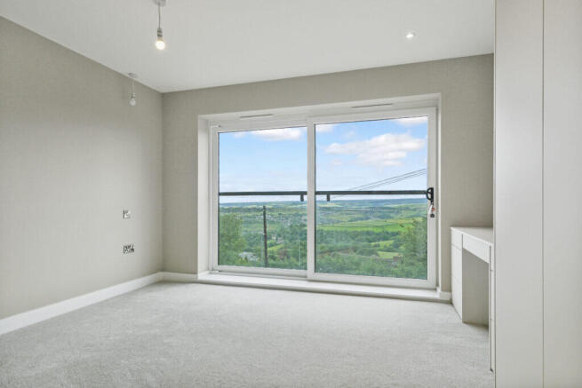 4 bed Detached for sale Image 8