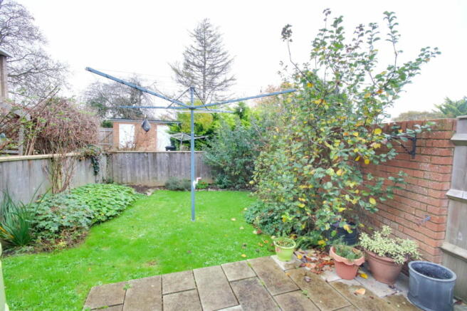 Photo 10