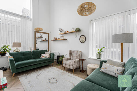 Sayersbury Way, London, N9