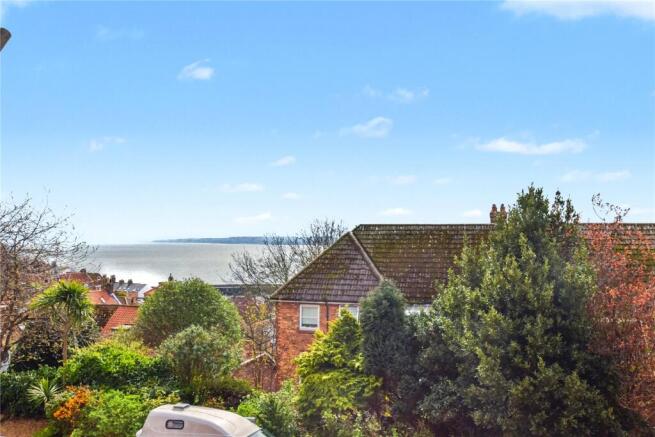 3 bed House for sale Image 8