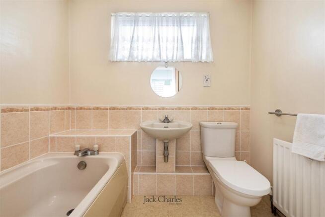 7 Guestwick, TN10 4HU 013.jpg