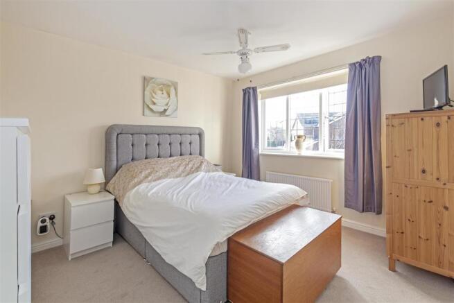 Bedroom 1-1.jpg