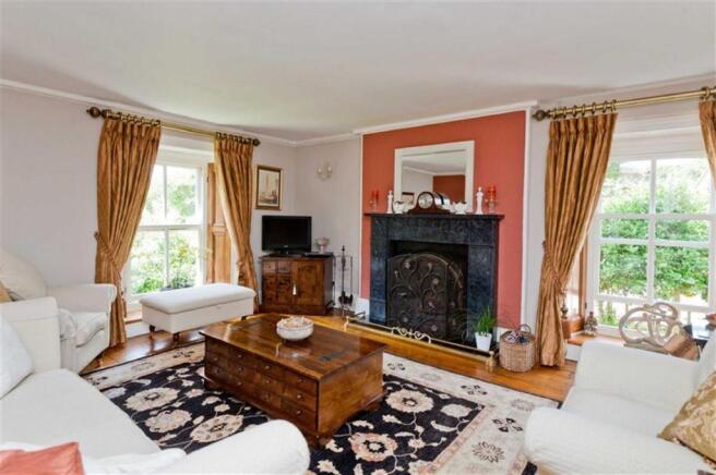 SITTING ROOM