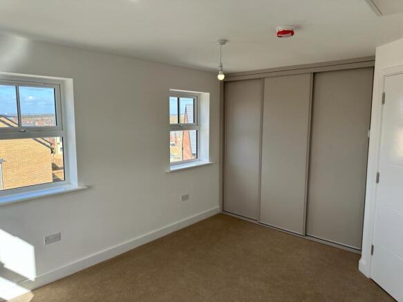2 bed House to rent Image 6