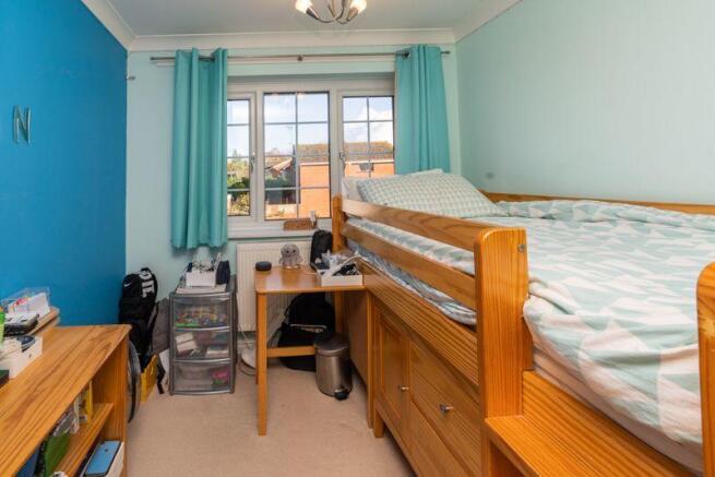 BEDROOM 2