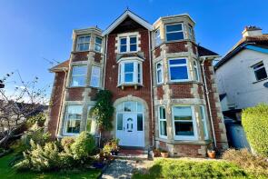 Flat 2, 5 Bay Lodge, De Moulham Road, Swanage BH19 1NR