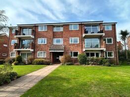 4, 36 Byron Court, Lulworth Road, Southport PR8 2JW