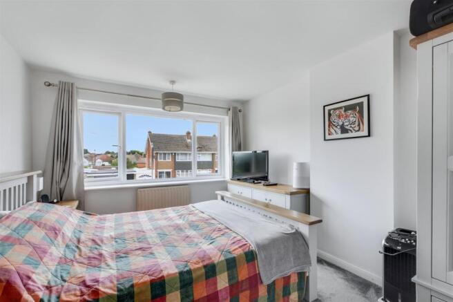 Bedroom 1.jpeg
