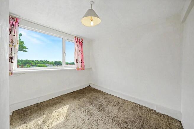 3 bed Semi-Detached for sale Image 6