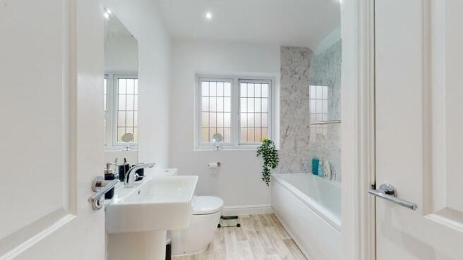 FAMILY BATHROOM