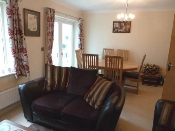 Sitting/Dining Room