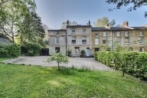 2, Trafalgar Place, Bath Road, Devizes SN10 2AN