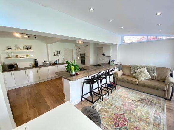Kitchen/Living/Dinin