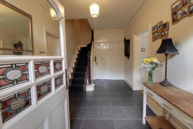 10 bed Detached for sale Image 11