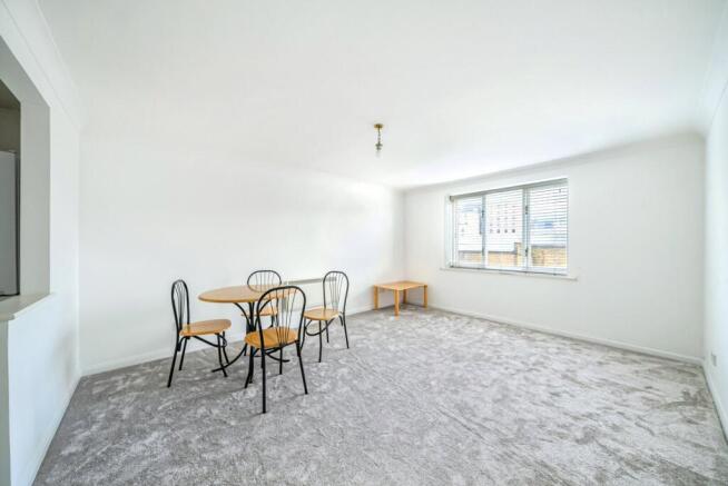 Sitting/Dining Room