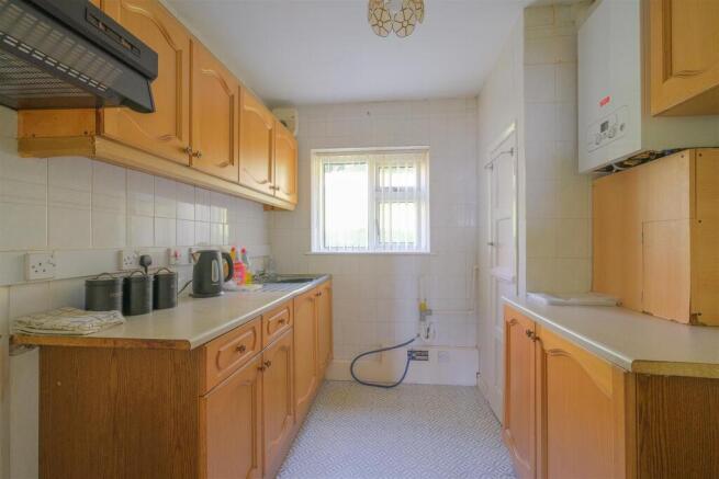 2 bed Apartment for sale Image 8