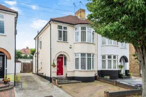 104, Bruce Avenue, Hornchurch RM12 4HZ