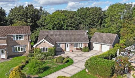 Ridgewood Drive, Burton-Upon-Stather, DN15